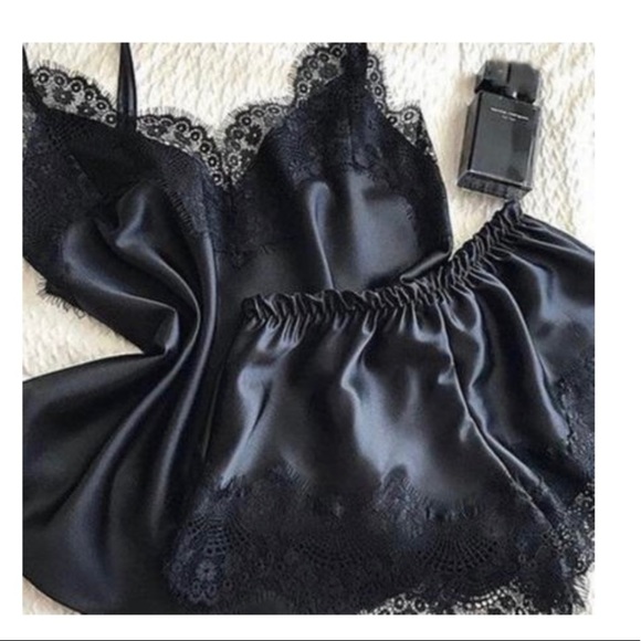 SEXY SATIN SILK SLEEPWEAR WITH LACE - Picture 6 of 6